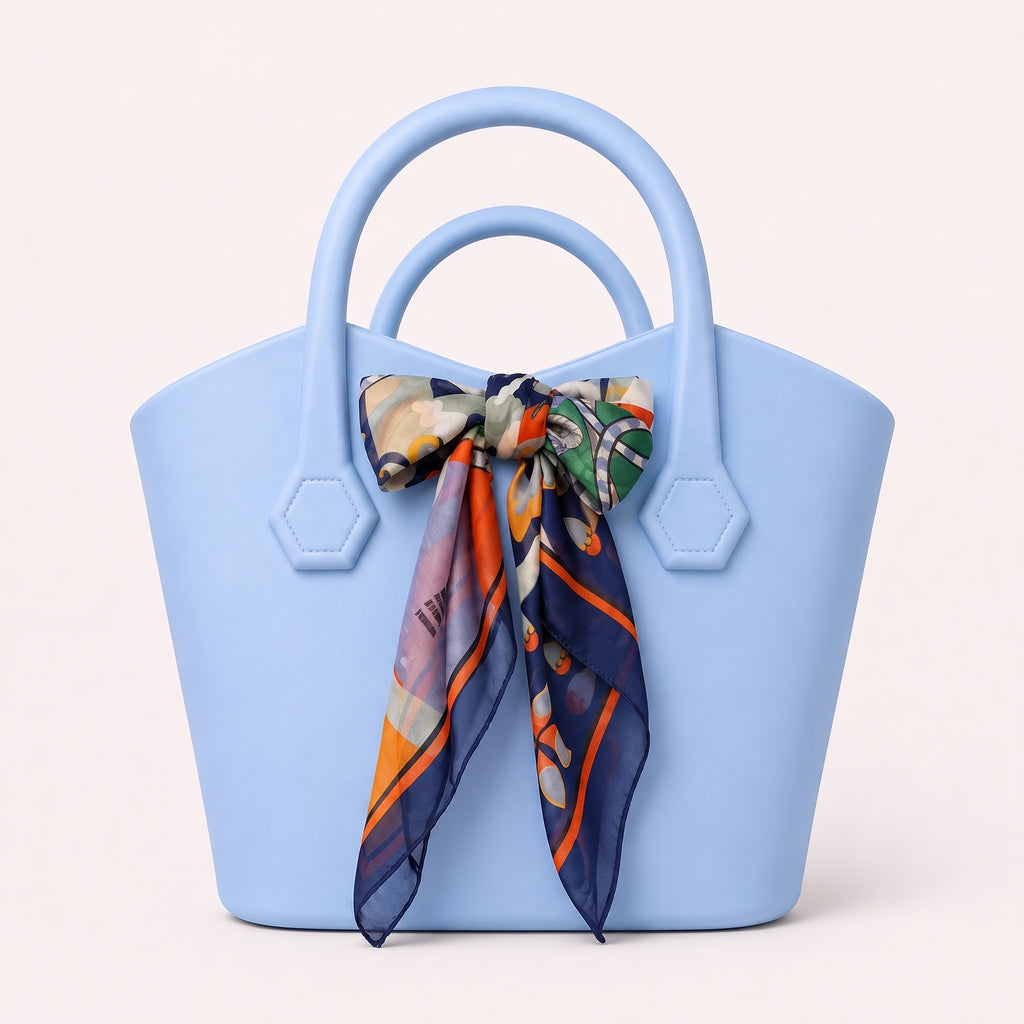 Sac Cabas d'Été en Silicone avec Foulard Satiné Élégant